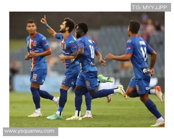 澳超联赛如何有效推动年轻球员的成长与发展机制探讨